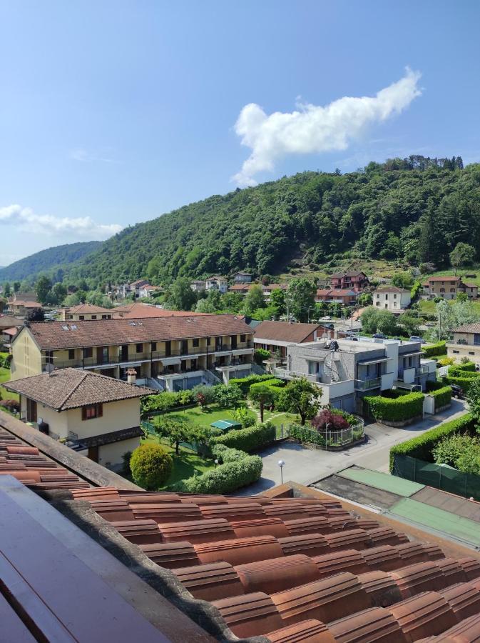 Residenza Tiziana Apartamento Luino Exterior foto