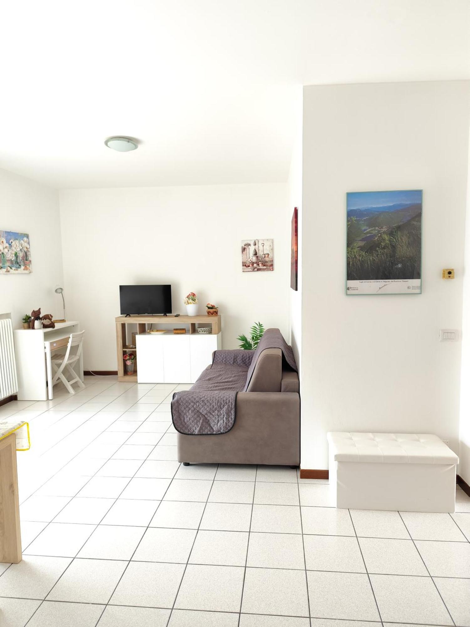 Residenza Tiziana Apartamento Luino Exterior foto