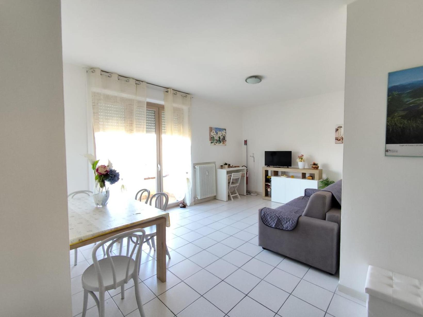 Residenza Tiziana Apartamento Luino Exterior foto